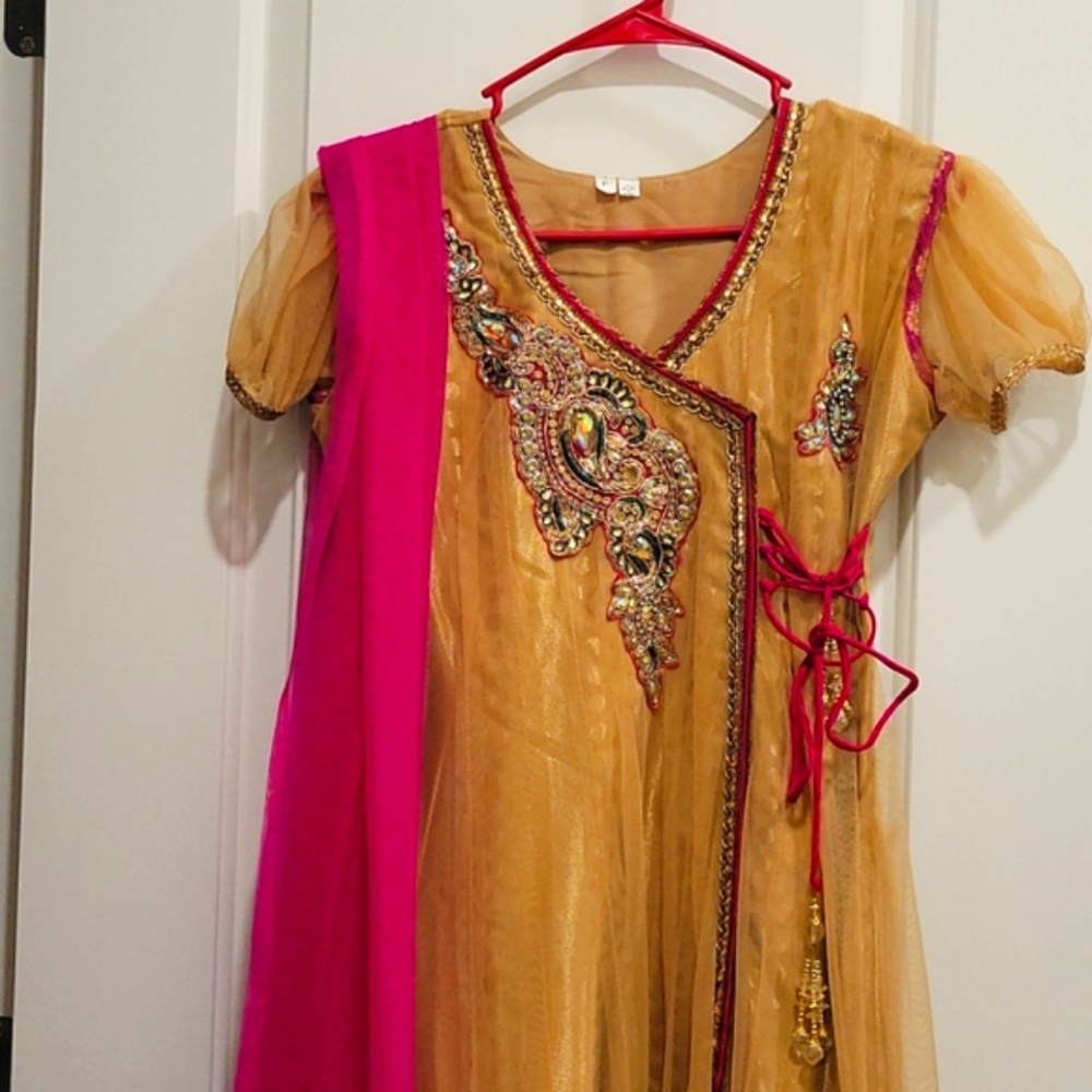 🌟 Rajasthani-Style Indian Anarkali Dress ✨ Elegant • Traditional